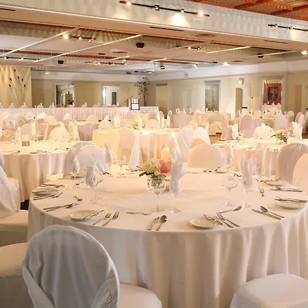 Quality Inn & Conference Centre Kingston Central 