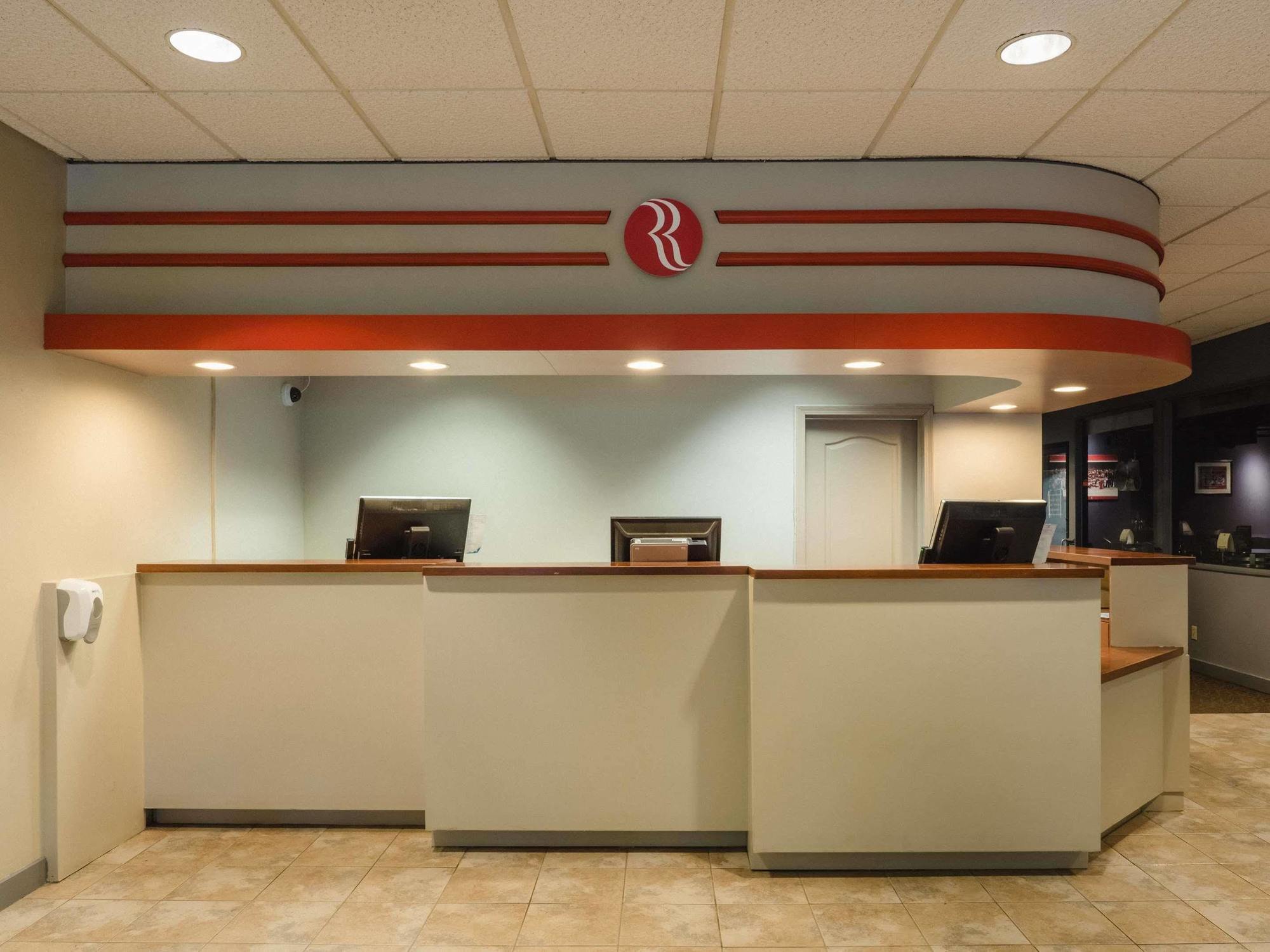 Inn Quality & Conference Centre